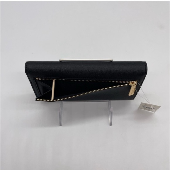 Michael Kors Large Trifold Wallet Black Leather Rich
Black/Gold - Picture 7 of 8